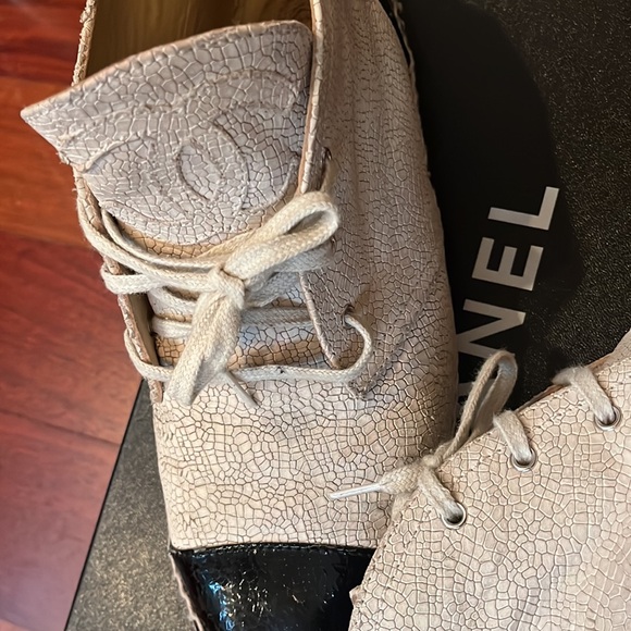 Chanel high top espadrilles two-tone, black and cream - Picture 8 of 9